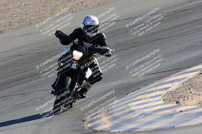 media/Jan-08-2022-SoCal Trackdays (Sat) [[1ec2777125]]/Turn 10 (2pm)/